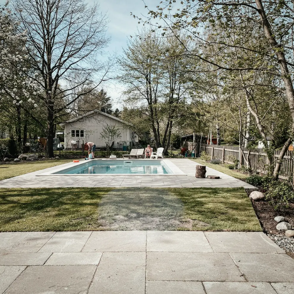bygga pool nykvarn sormland stockholm